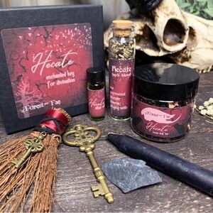 NEW! Of Forest And Fae Hecate Enchanted Key DIY Kit